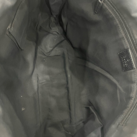 Gucci Black GG Canvas And Leather Abbey Pocket Tote - Picture 12 of 16